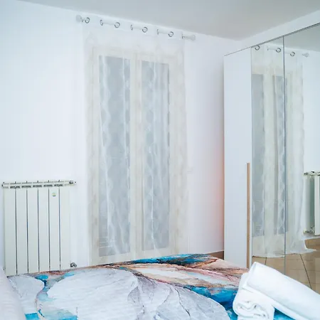 Sisters In Law Blue House Apartment Monopoli